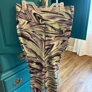 Lululemon Athletica Marble Pattern Leggings